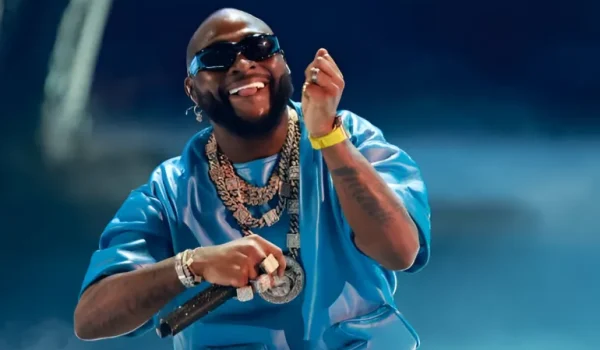 Davido’s ‘Oriadé’ returns to Apple Music Nigeria Top 10